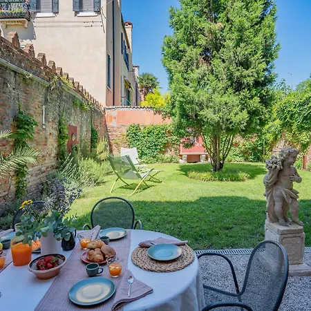 Casa Della Sensa 1 Garden & Canal View Lejlighed *