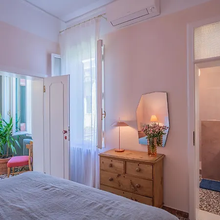 شقة Casa Della Sensa 1 Garden & Canal View